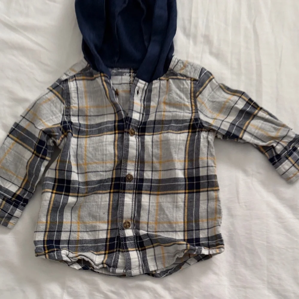 Baby boy Button down shirts size 6months